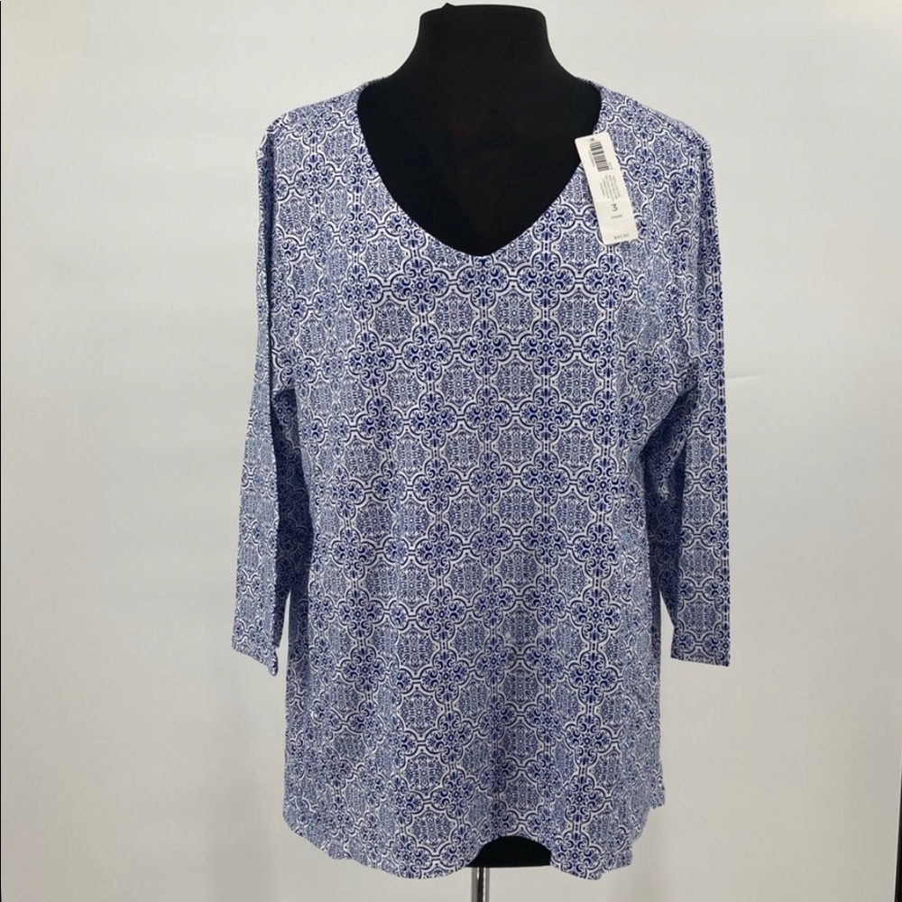 🆕 Chico’s Geometric Print Ultimate Tunic Tee
